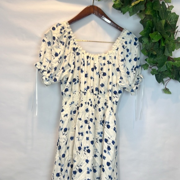 Ever After Blue and White Floral Dress - Picture 10 of 11